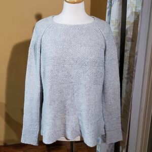 Cozy Women's Light Gray Crew Neck Sweater